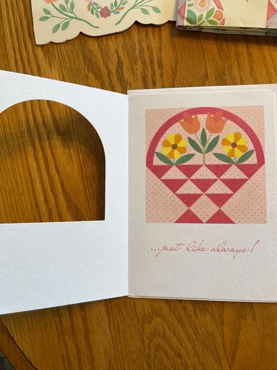 VTG Stationary and Wrapping Set🌺 - Picture 3 of 10